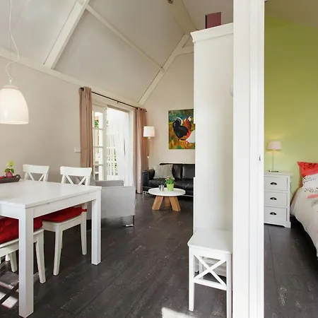 Large Play Sun Meadow Vakantiehuis *